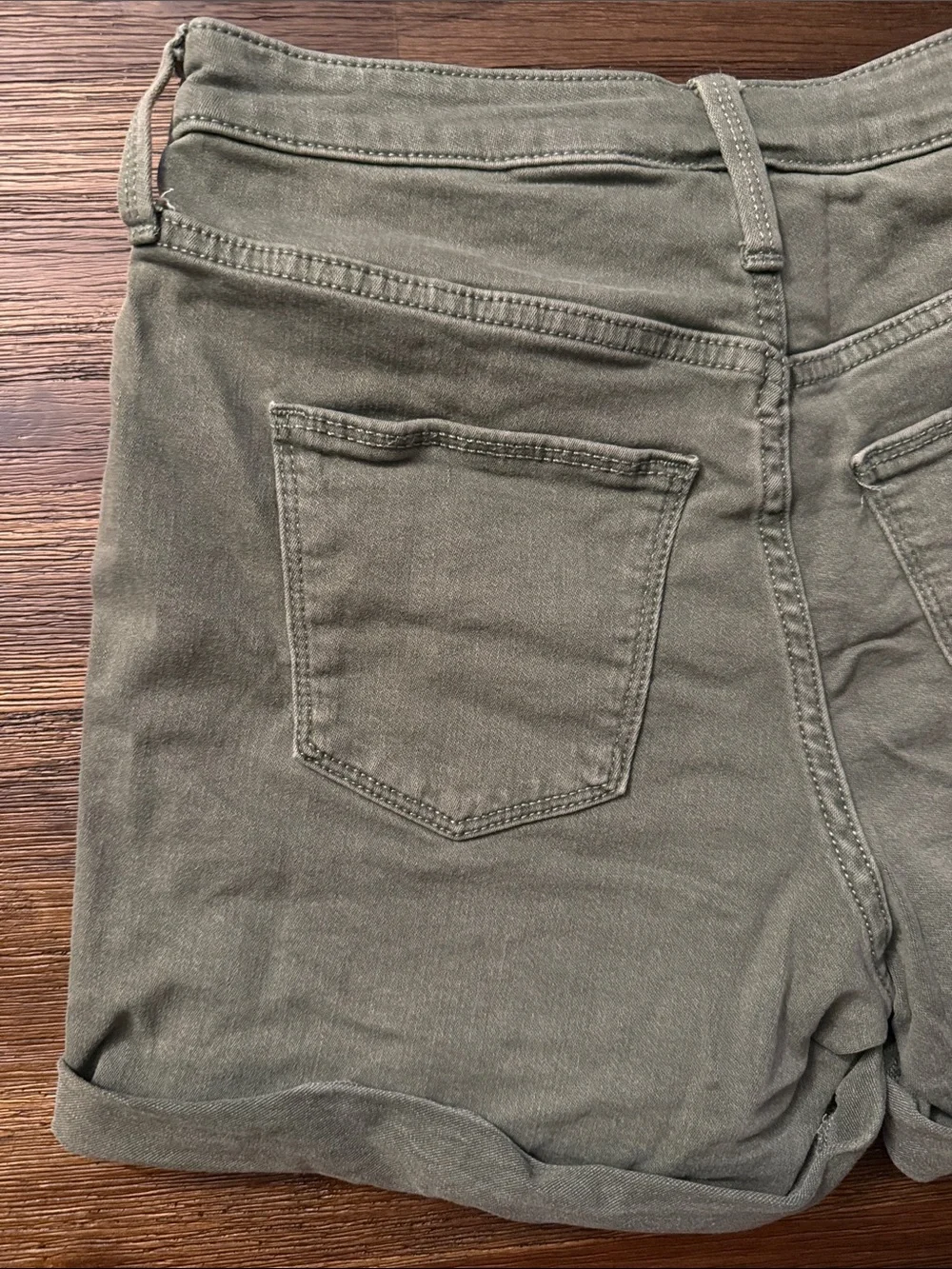 Universal Thread Olive Green Denim High Rise Midi Shorts 6/28R